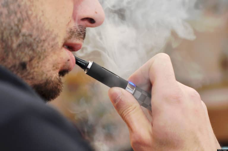 Commencer la cigarette électronique : quel modèle choisir ?