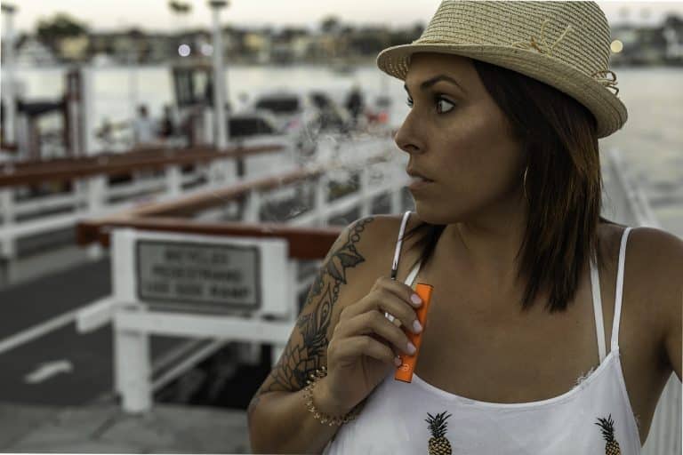 Les faits sur l’utilisation de l’e-cigarette chez les jeunes